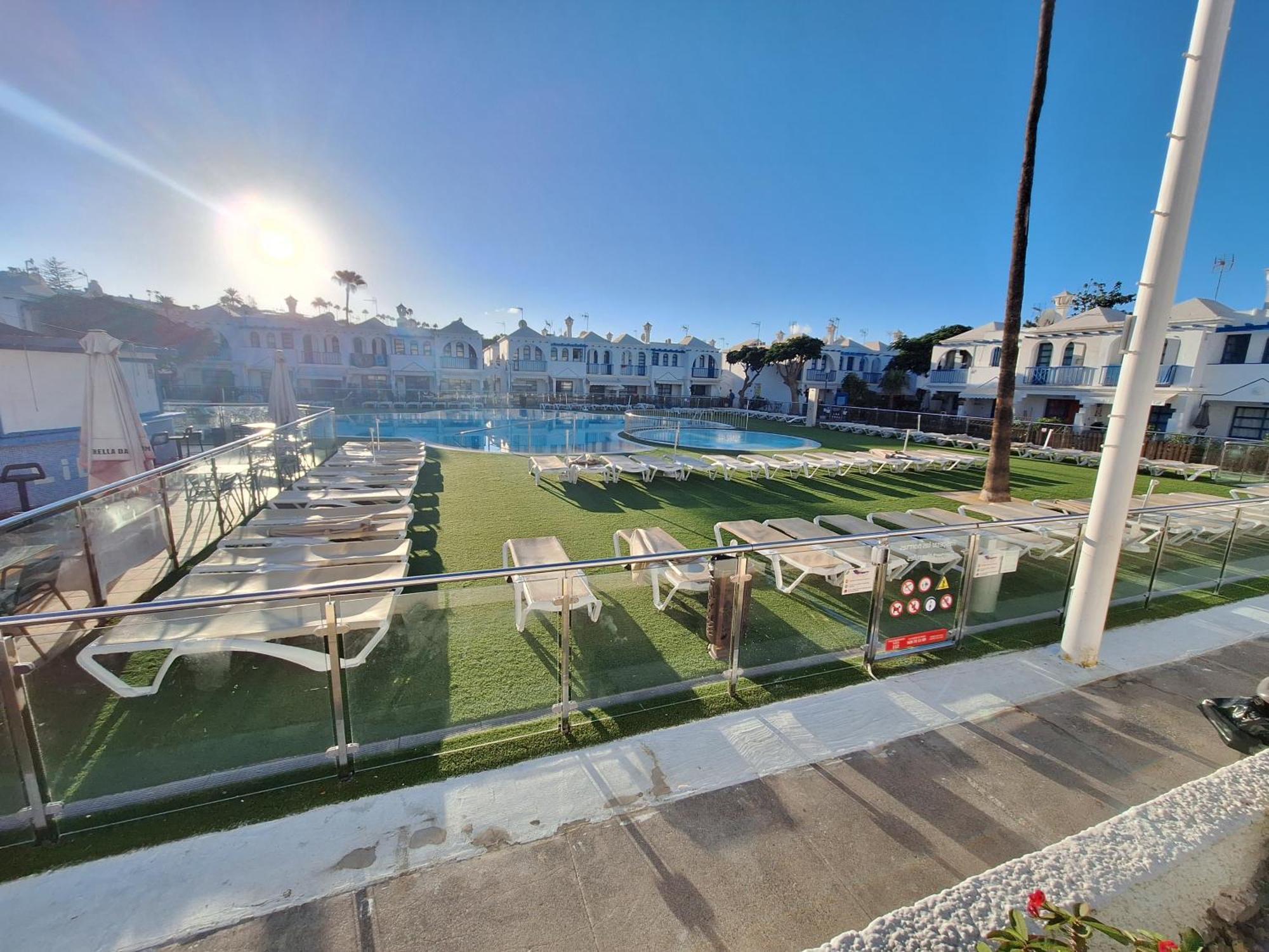Poolfront Bungalow Playa del Ingles  Bagian luar foto